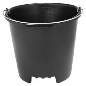 BALDE 12L PRETO C/ PEGADOR - BRASIPLA